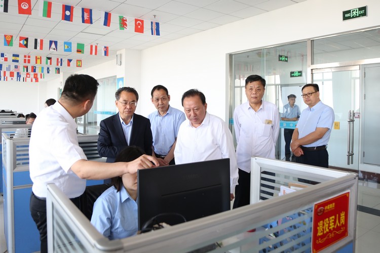 Jining City CPPCC Leaders Visited China Coal Group For Research