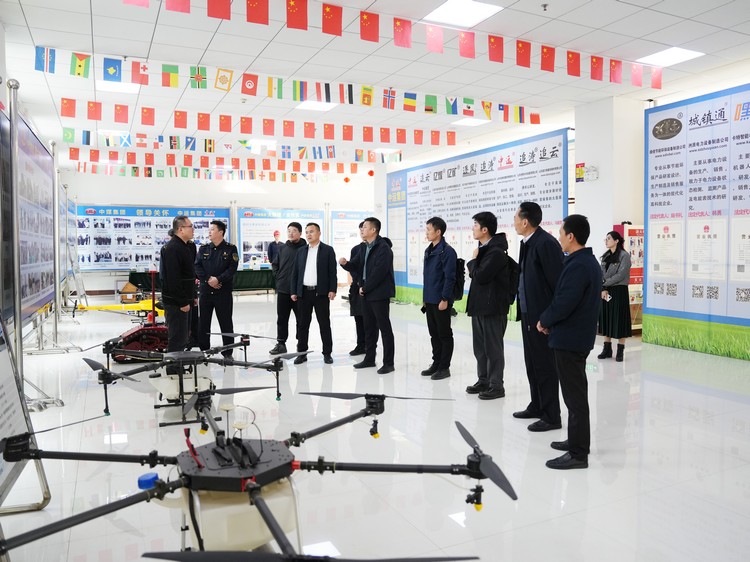 Jining Municipal Transportation Bureau And China Academy Of Civil Aviation Science And Technology Leaders Visited China Coal Group